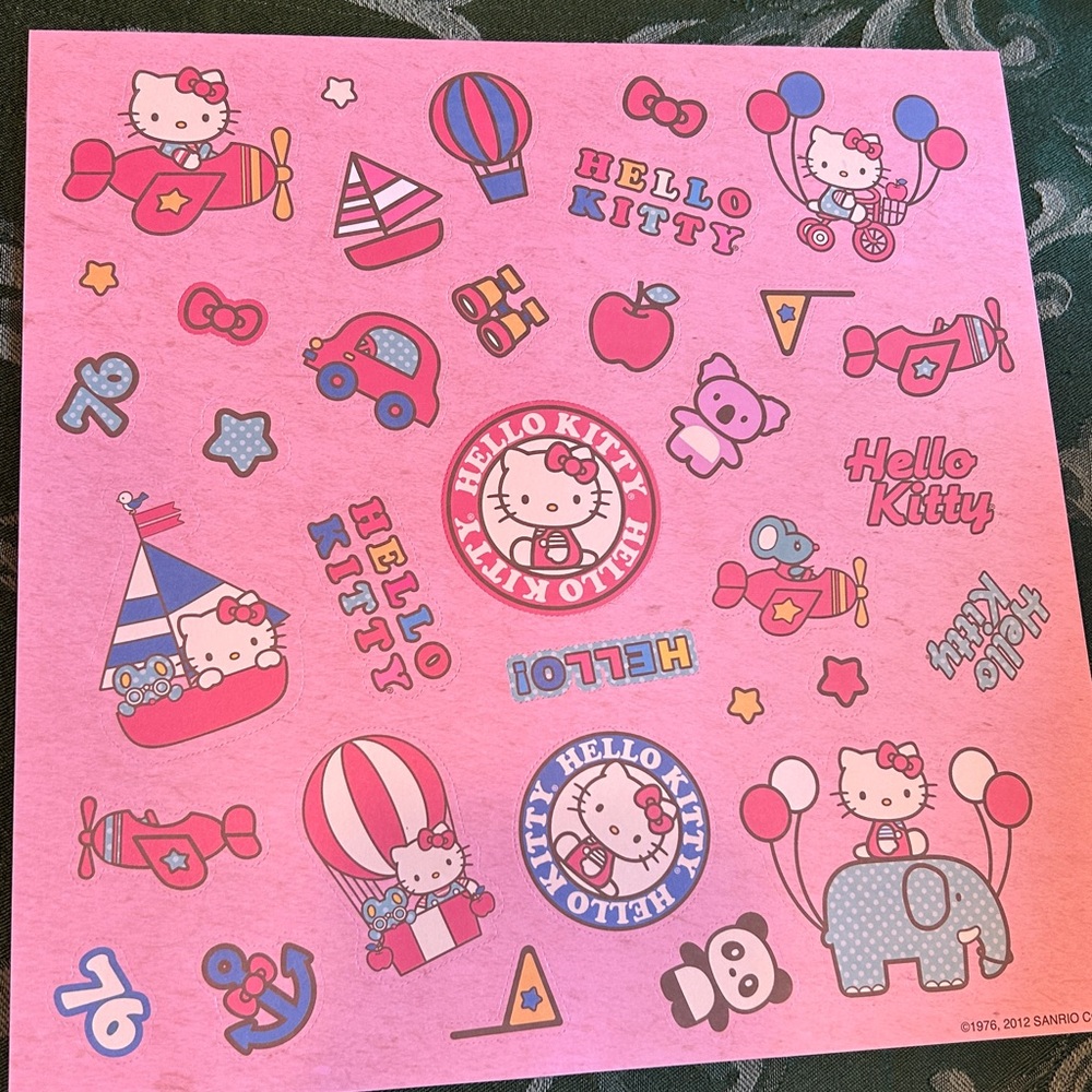 (B) Hello Kitty Lot of 15 12x12 Patterned scrapbook paper & punch outs - Picture 12 of 13